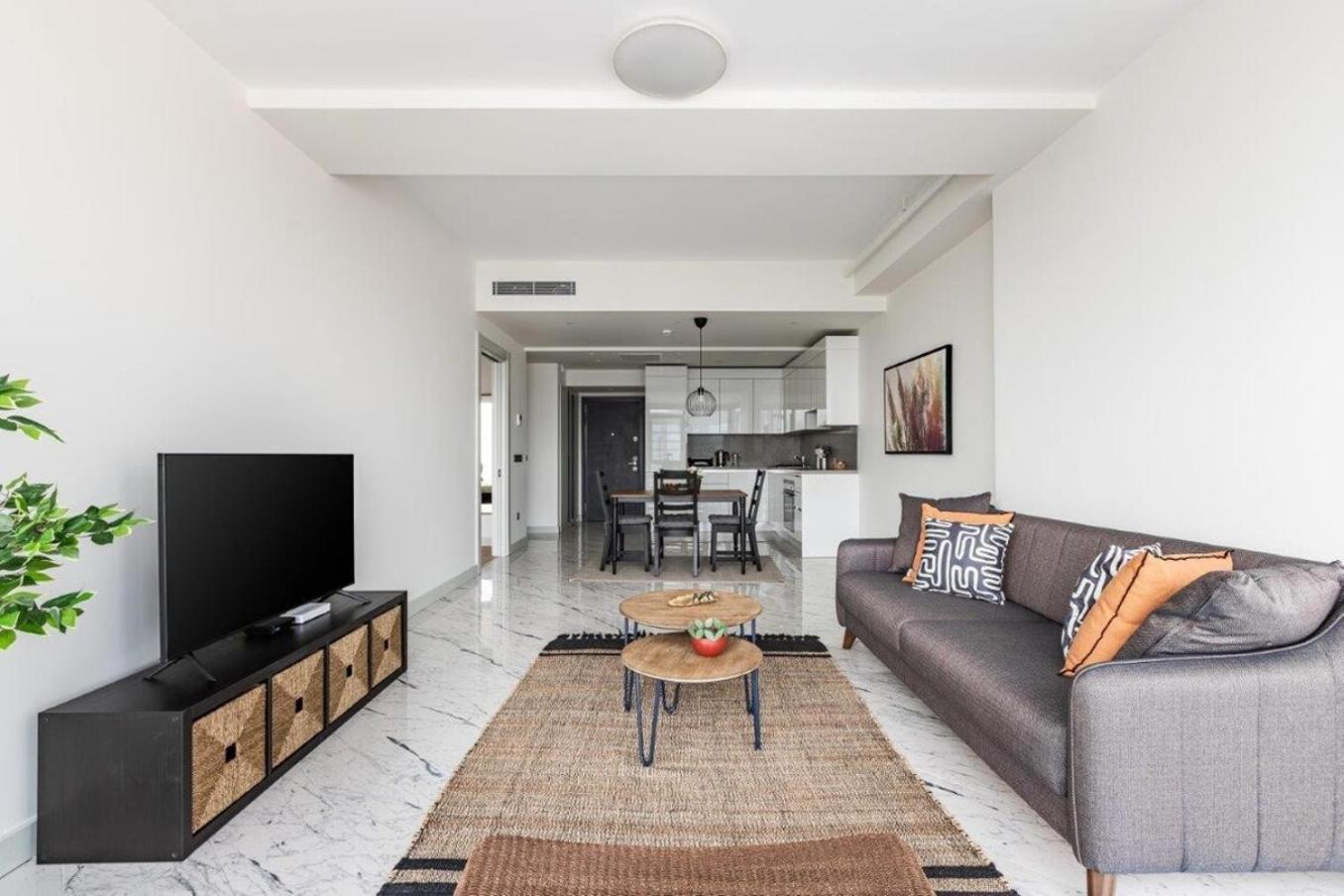 Gorgeous Modern 1bd Views W Poolgym! #255 Apartament Istanbul