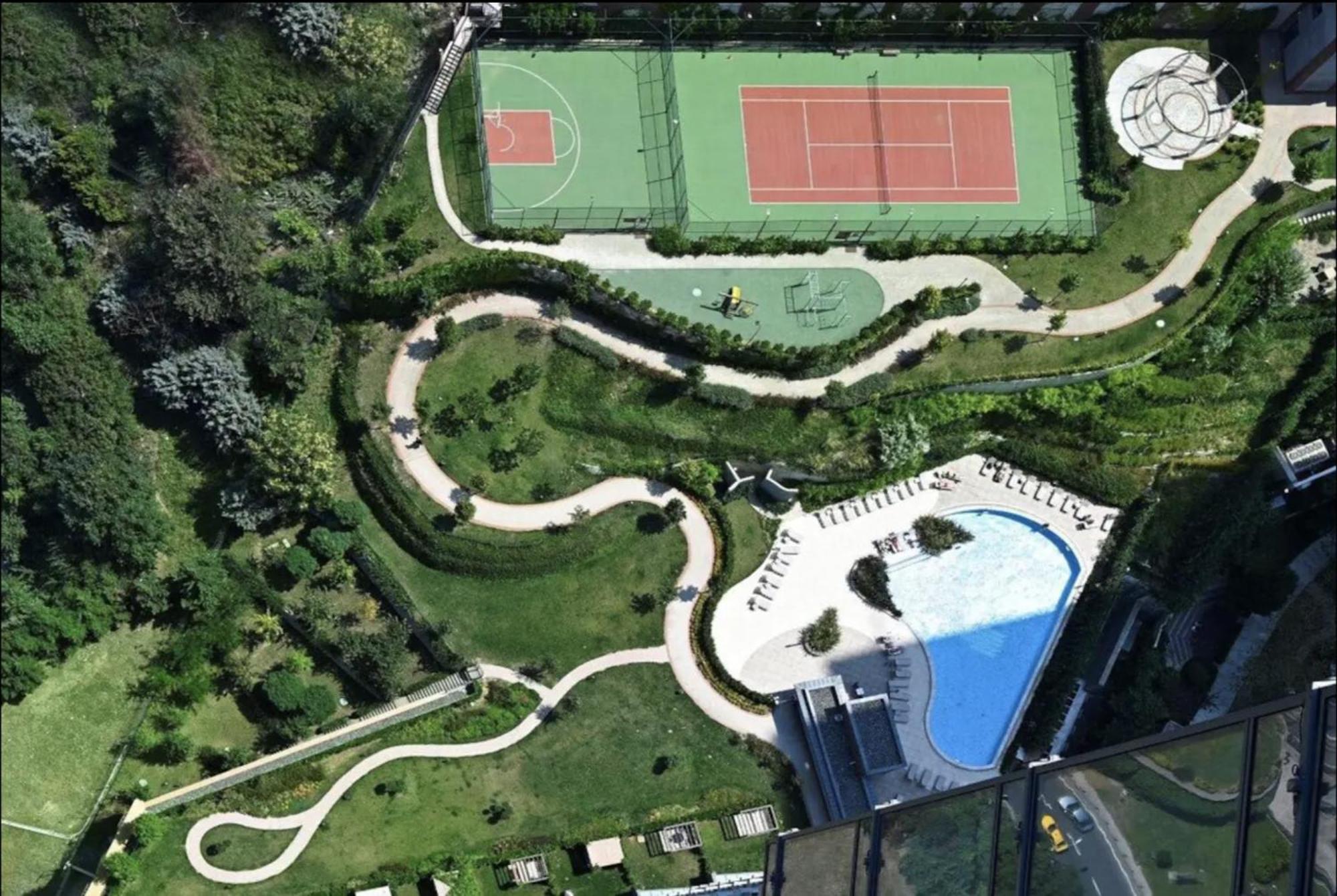 Gorgeous Modern 1bd Views W Poolgym! #255 *