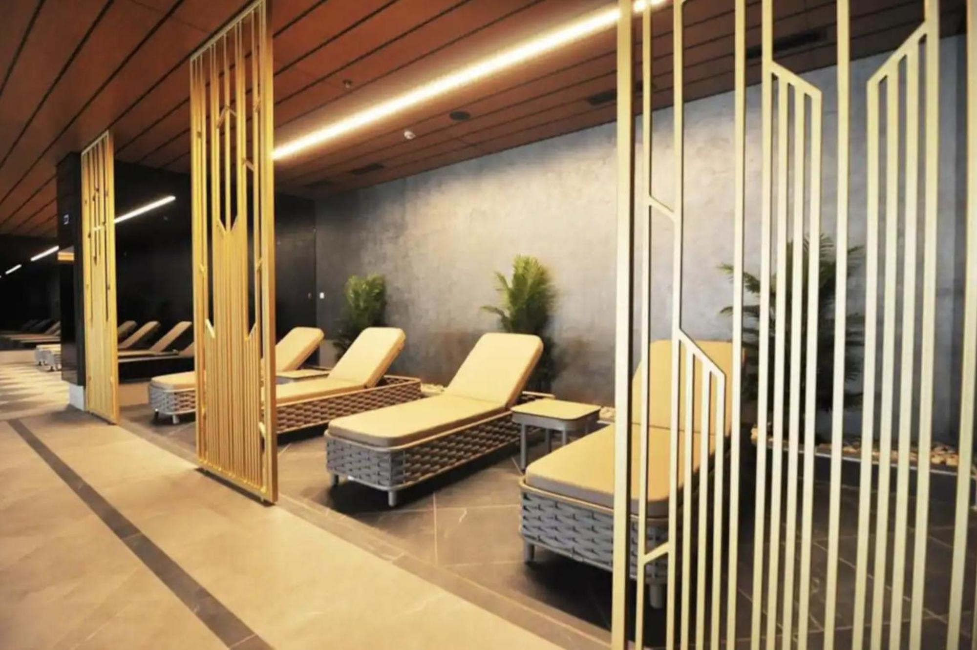 Gorgeous Modern 1bd Views W Poolgym! #255 Apartament