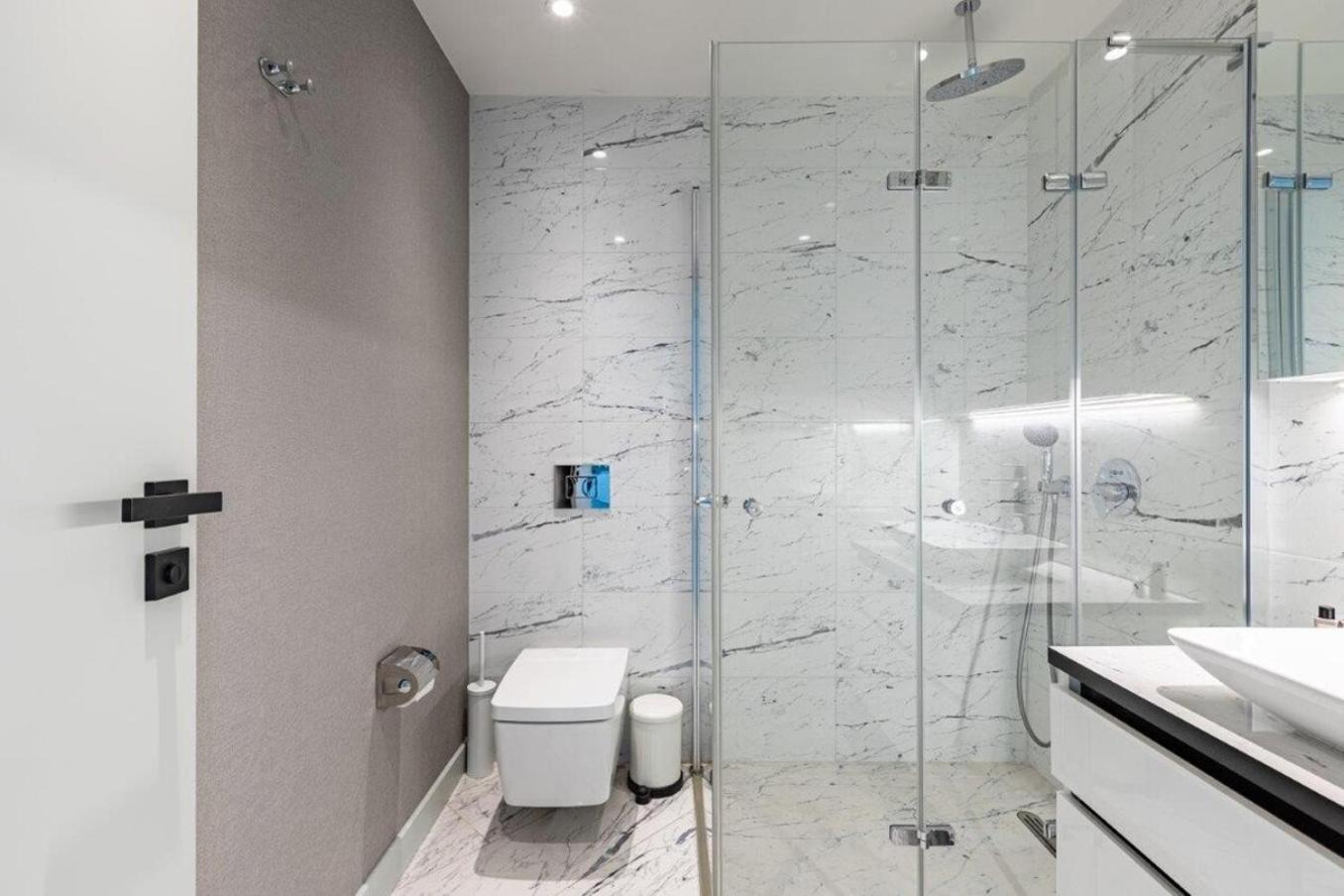 Gorgeous Modern 1bd Views W Poolgym! #255 * İstanbul