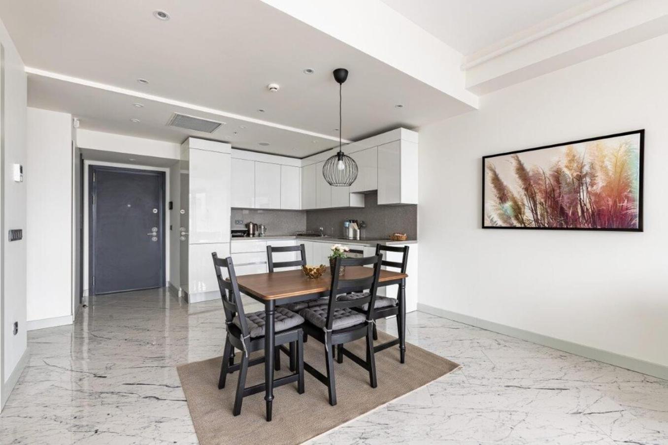 Gorgeous Modern 1bd Views W Poolgym! #255 Daire