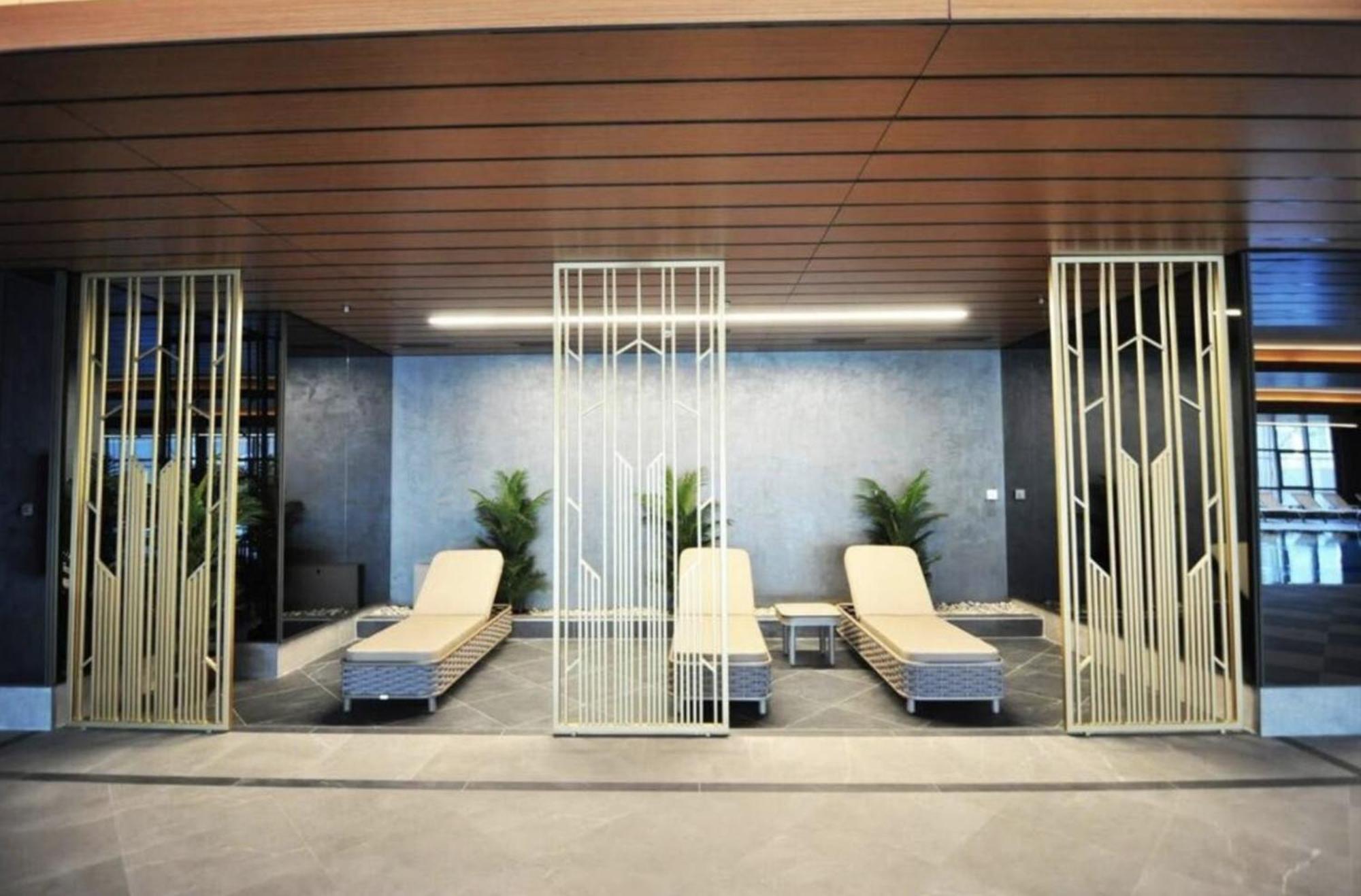 Gorgeous Modern 1bd Views W Poolgym! #255 İstanbul