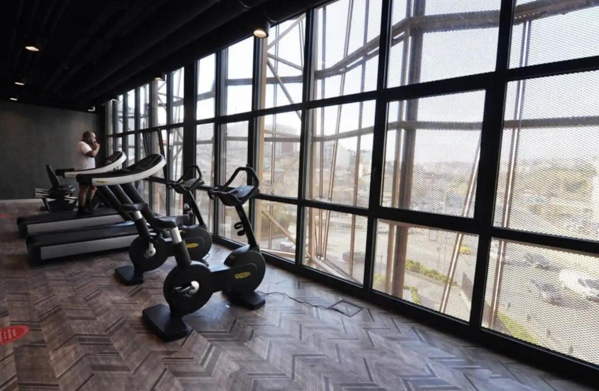 Gorgeous Modern 1bd Views W Poolgym! #255